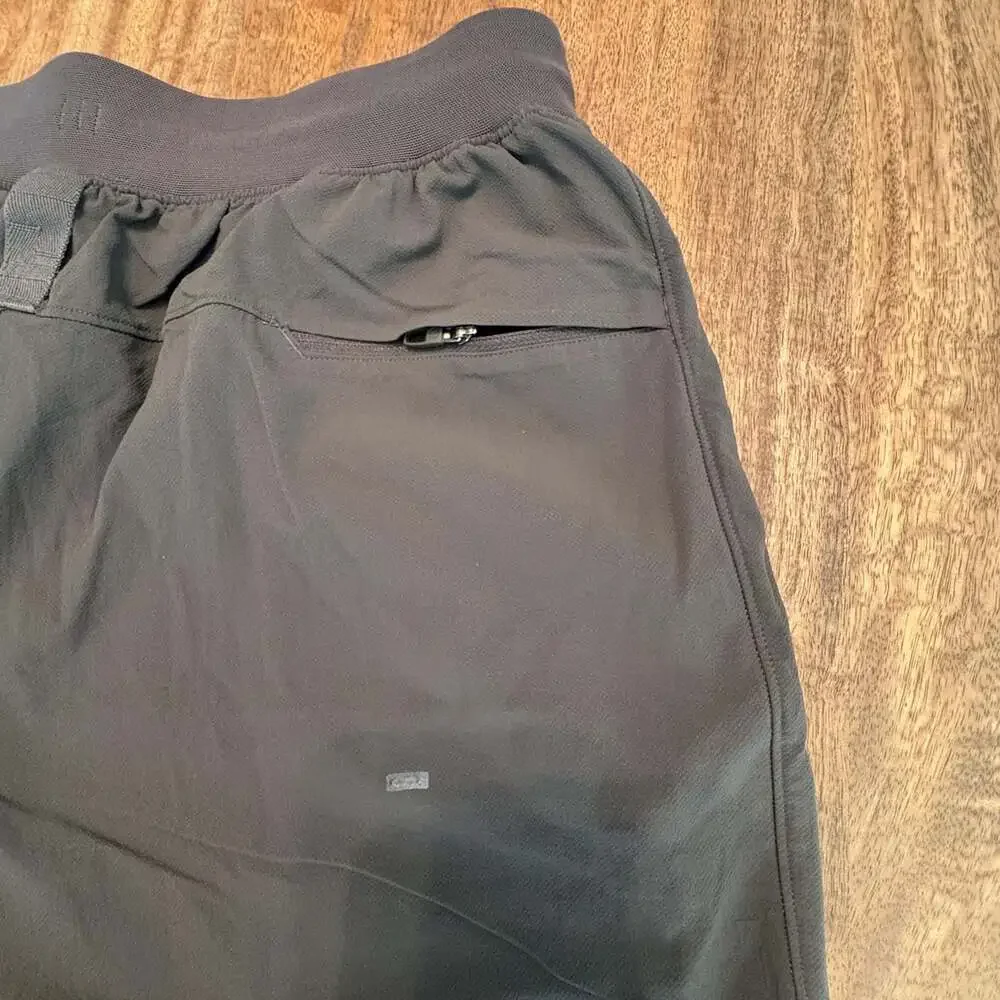 Lululemon Shorts Mens Medium Black License To Train 7 Inch Inseam Athletic
